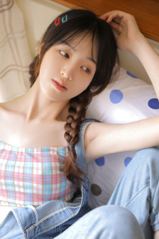 黑色蕾丝透视露胸旗袍连衣裙怎么穿